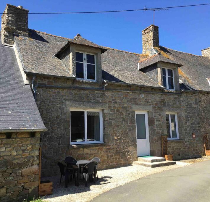 Maison Au Calme Recemment Renovee Villa Lescouet-Jugon Exterior foto